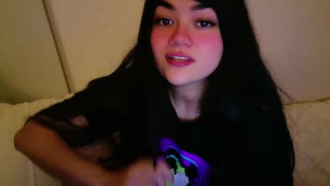 Snapshot of annatigarr chatting on October 26, 3:24 am meow online show from October 26, 3:24 am