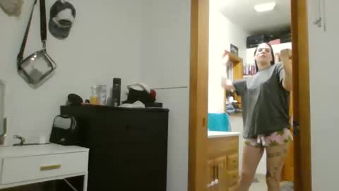 anne online show from November 18, 11:26 pm