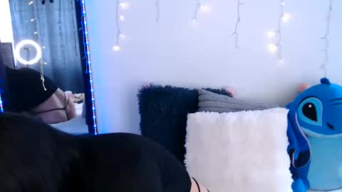 Anne  online show from May 31, 4:35 pm