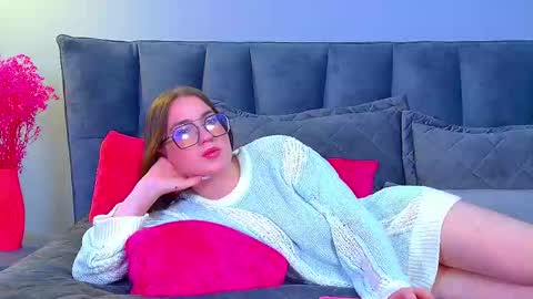 Anne online show from November 20, 9:10 am