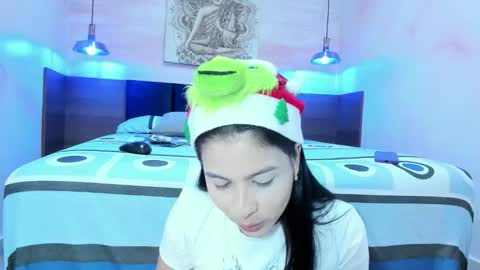 Anne online show from December 15, 3:12 am