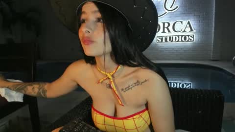 Anne online show from October 23, 3:45 am