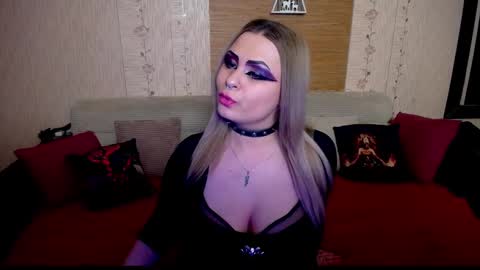 Snapshot of annessixreign chatting on March 6, 4:49 pm AnnessixReign online show from March 6, 4:49 pm