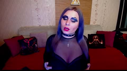 Snapshot of annessixreign chatting on January 11, 6:14 am AnnessixReign online show from January 11, 6:14 am