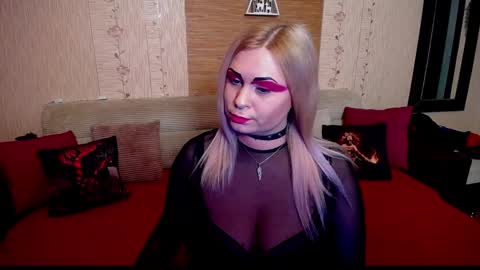 Snapshot of annessixreign chatting on December 14, 7:03 pm AnnessixReign online show from December 14, 7:03 pm