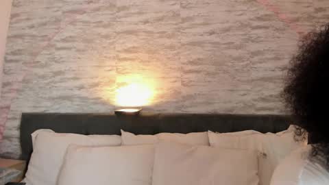 Anneth online show from October 20, 7:39 pm