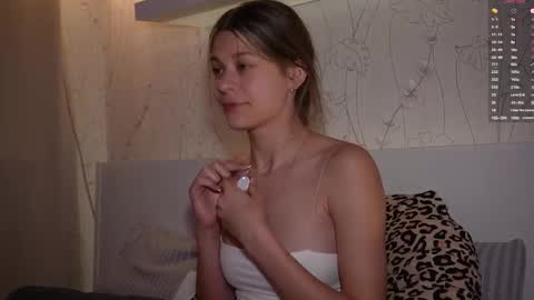 Anne online show from November 13, 6:51 pm