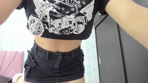 annie online show from February 11, 4:33 am