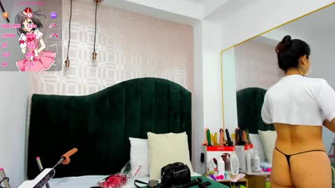 Snapshot of anniieleonhart chatting on January 26, 4:51 pm Anniieleonhart online show from January 26, 4:51 pm