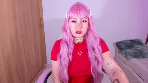 Snapshot of annika_03 chatting on February 5, 1:15 am Gise. online show from February 5, 1:15 am