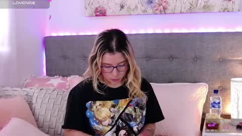 Antonella Lee online show from March 5, 4:47 pm