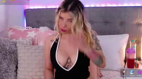 Antonella Lee online show from February 2, 7:57 pm