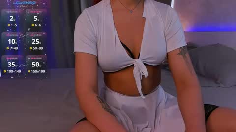 anny__foxy online show from March 2, 6:16 am