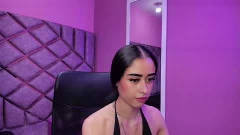 Anny online show from December 16, 6:25 pm