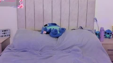 Anny online show from November 9, 11:00 pm