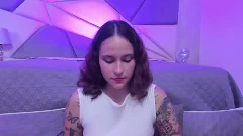 AnnyT online show from December 7, 9:33 pm