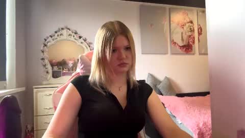 annyvibess online show from June 14, 12:38 pm