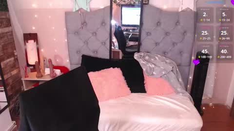 antolyh_c online show from December 1, 12:30 pm