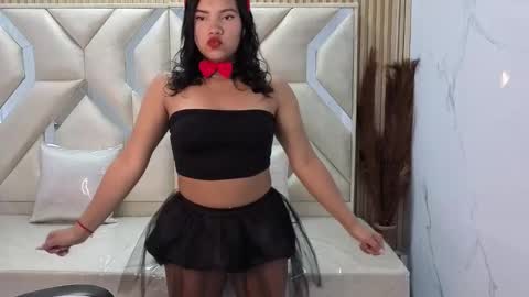 Antonela online show from October 25, 1:19 pm