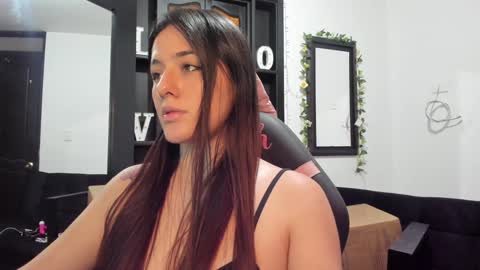 antonella  online show from December 18, 7:30 pm