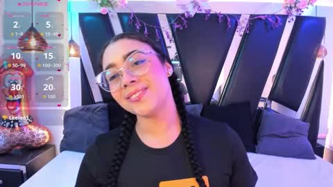 A N T O N E L L E  online show from February 24, 11:31 am