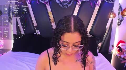 A N T O N E L L E  online show from December 19, 11:35 am