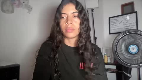 Snapshot of antoniabloom chatting on September 22, 1:59 am Antonia online show from September 22, 1:59 am