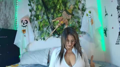 any mour online show from November 3, 5:06 pm