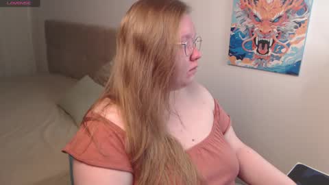 Anya Muna online show from December 5, 7:06 pm