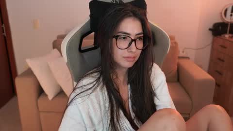 anya online show from March 31, 1:38 am