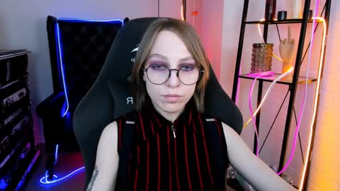 APHEX QUEEN online show from December 8, 1:03 pm