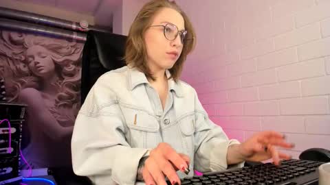 APHEX QUEEN online show from September 19, 9:19 am