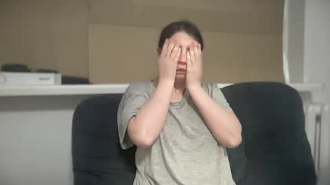 aphr0dite22 online show from May 2, 3:04 pm