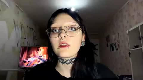 Polly online show from July 25, 6:15 pm