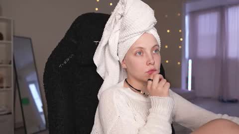  REYNA  next stream is 11h of Feb online show from March 12, 3:04 pm