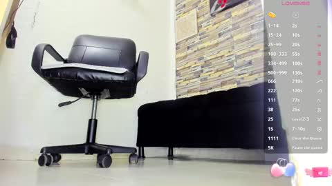 Aprhillove online show from October 22, 8:36 pm