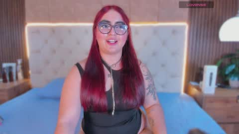 apriilfox online show from April 3, 4:43 am