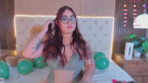 apriilfox online show from March 18, 5:45 am