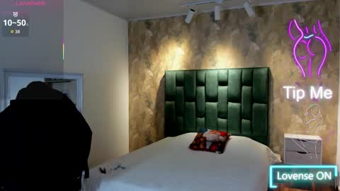  April  online show from December 3, 1:24 pm