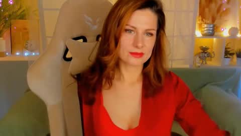 aprill_o_nill online show from December 18, 3:55 pm