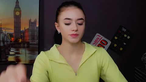 Aprill online show from January 25, 2:19 pm