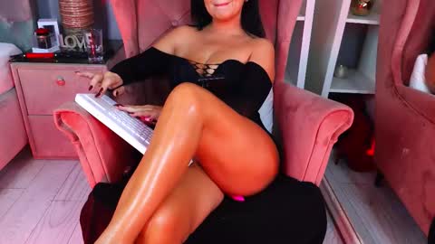 AQueenMonica online show from October 8, 2:16 am