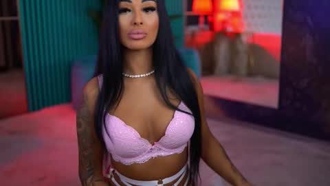 arabellaposh online show from November 1, 6:17 am