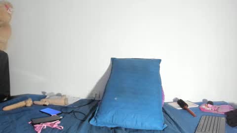 Snapshot of arantza_hill chatting on October 21, 2:15 am Arantza Hill online show from October 21, 2:15 am