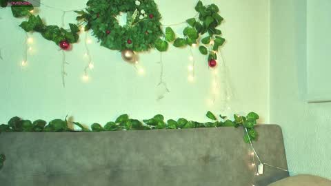 ari online show from December 20, 2:30 am