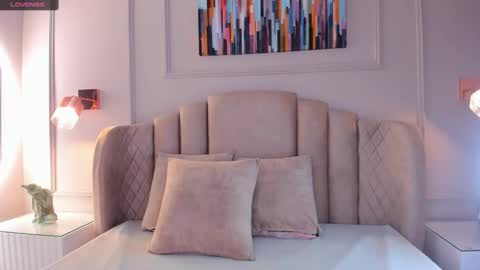 Snapshot of aria_greco chatting on January 5, 2:27 am Aria  online show from January 5, 2:27 am