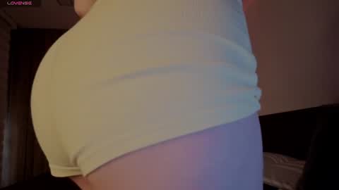 Roxxy online show from June 17, 10:44 pm