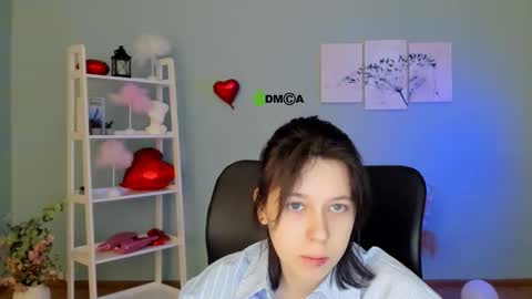 aria_wild_ online show from March 3, 9:48 am