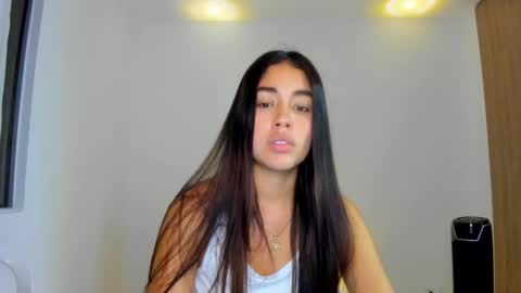 Aria Montgomery online show from March 27, 4:25 am