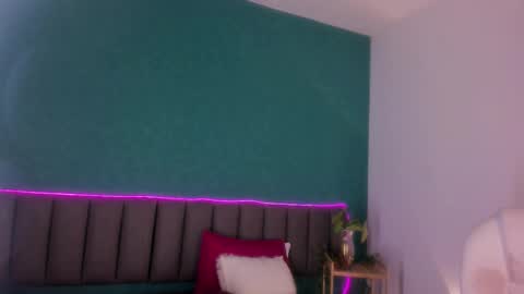      online show from September 26, 12:03 pm